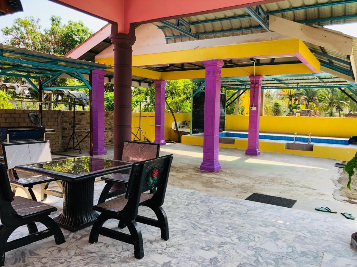Homestay Tok Abah Dalam Rhu Pasir Puteh Kültér fotó